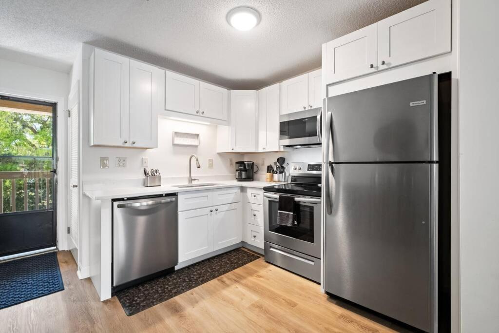 Peaceful Treetop Condo - 2Br/2Ba Hilton Head Island Bagian luar foto
