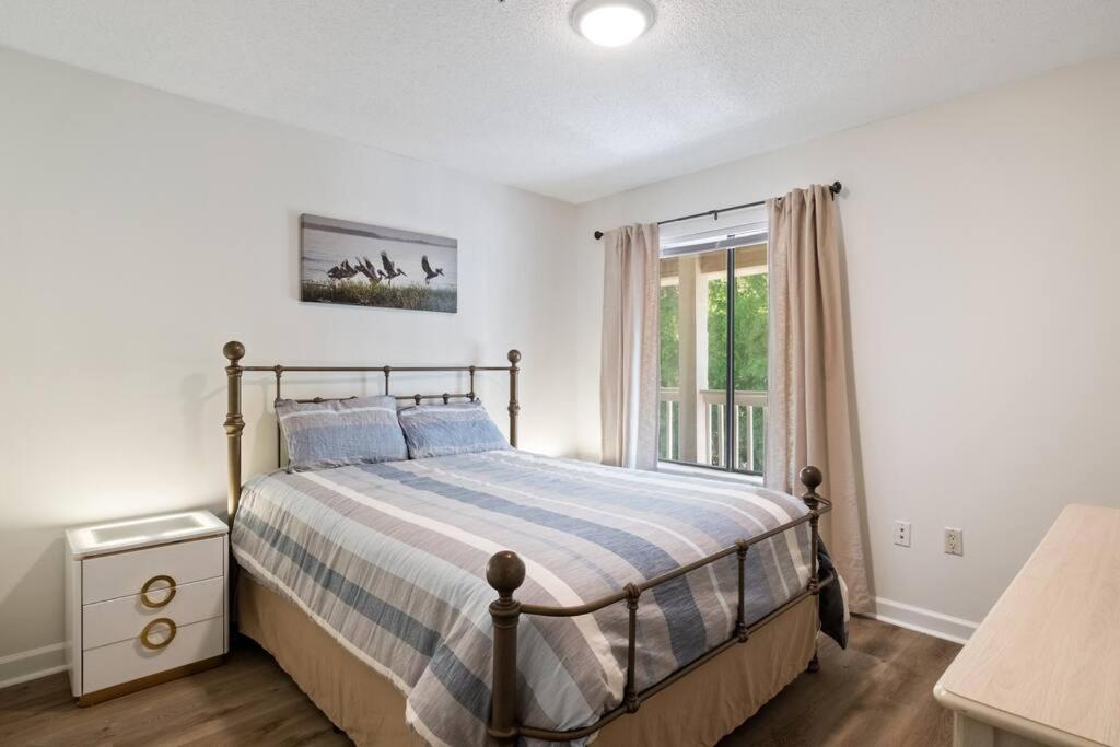 Peaceful Treetop Condo - 2Br/2Ba Hilton Head Island Bagian luar foto
